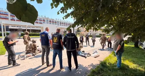 У Чернівцях затримали іноземців, які підпалили підстанцію за завданням РФ