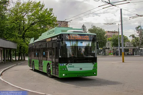 Харків: тролейбуси змінять маршрути через обрізку дерев і ремонт мереж