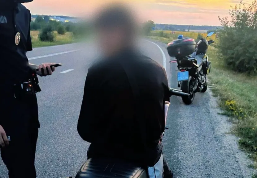 На Волині підліток катався на мотоциклі, який розшукує Інтерпол