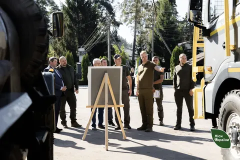 Нагородження лісівників Черкащини: як відновлюється лісництво після обстрілу