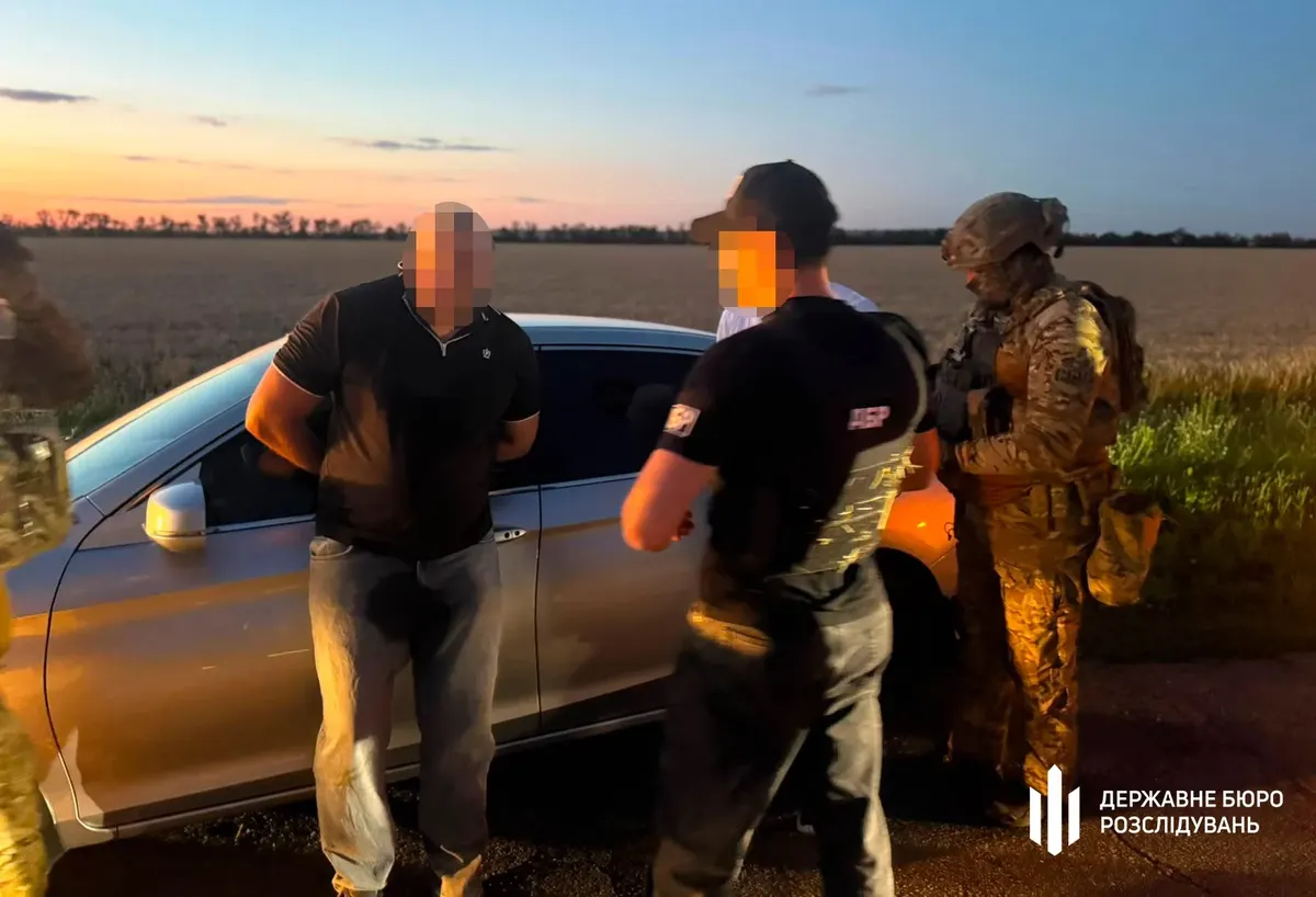 Хабар за бронювання: на Кіровоградщині затримали посадовця ТЦК і поліцейського