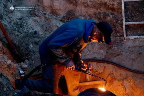 Вода повертається до Марганця: як відновлюють постачання після аварії