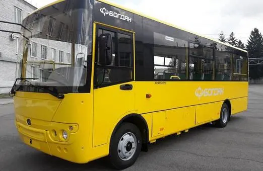 У Слов'янську змінили рух автобусів після удару по мосту: деталі