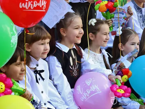 Філатов: у Дніпрі до школи пішли понад 5 тисяч першокласників