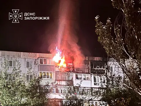 Удар РФ по Запоріжжю: загиблий та троє поранених, пожежі ліквідовано