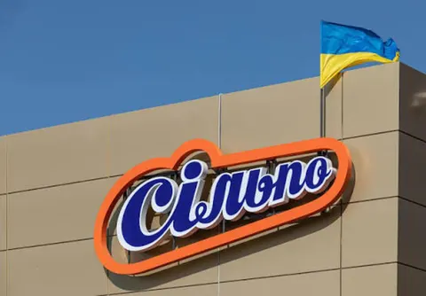 Дефіцит пакетів у «Сільпо»: як мережа виходить зі ситуації