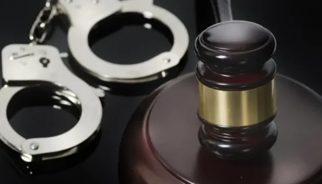 Колишнього офіцера морської охорони засудили за здачу частини в Криму