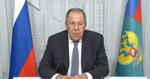 Лавров знову заговорив про «нацизм»: що стоїть за заявою глави МЗС РФ