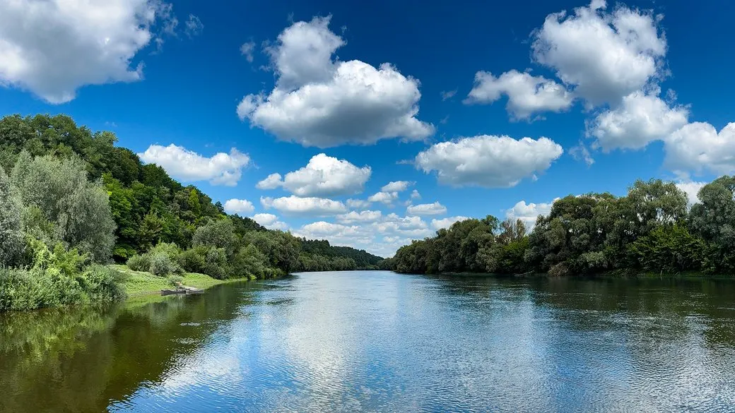 Десна на Чернігівщині: вода в нормі, але важкі метали фіксують з 2022 року