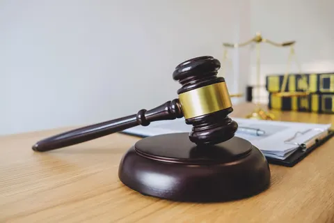 Організаторка «виборів» в Антрациті отримала 10 років