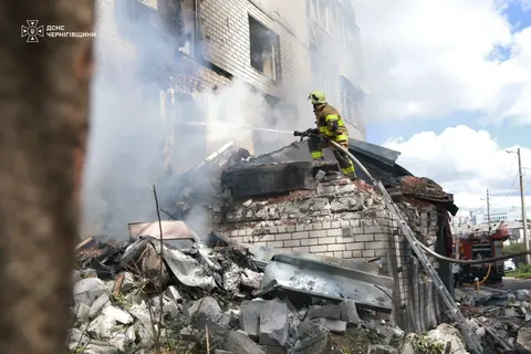 Удар по Чернігову: кількість постраждалих зросла до 17
