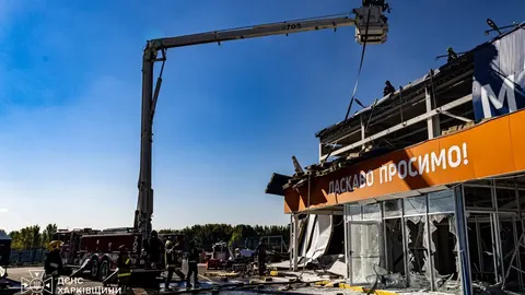 Удар по ТЦ у Харкові: що відомо про атаку та її наслідки
