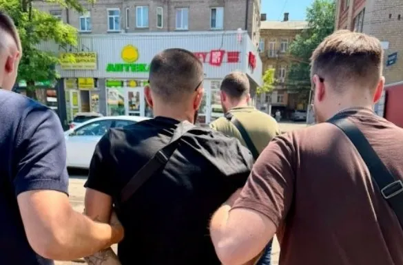 Крадіжка в лікарні Дніпра: пацієнт втратив 60 тисяч гривень, підозрюваного затримано