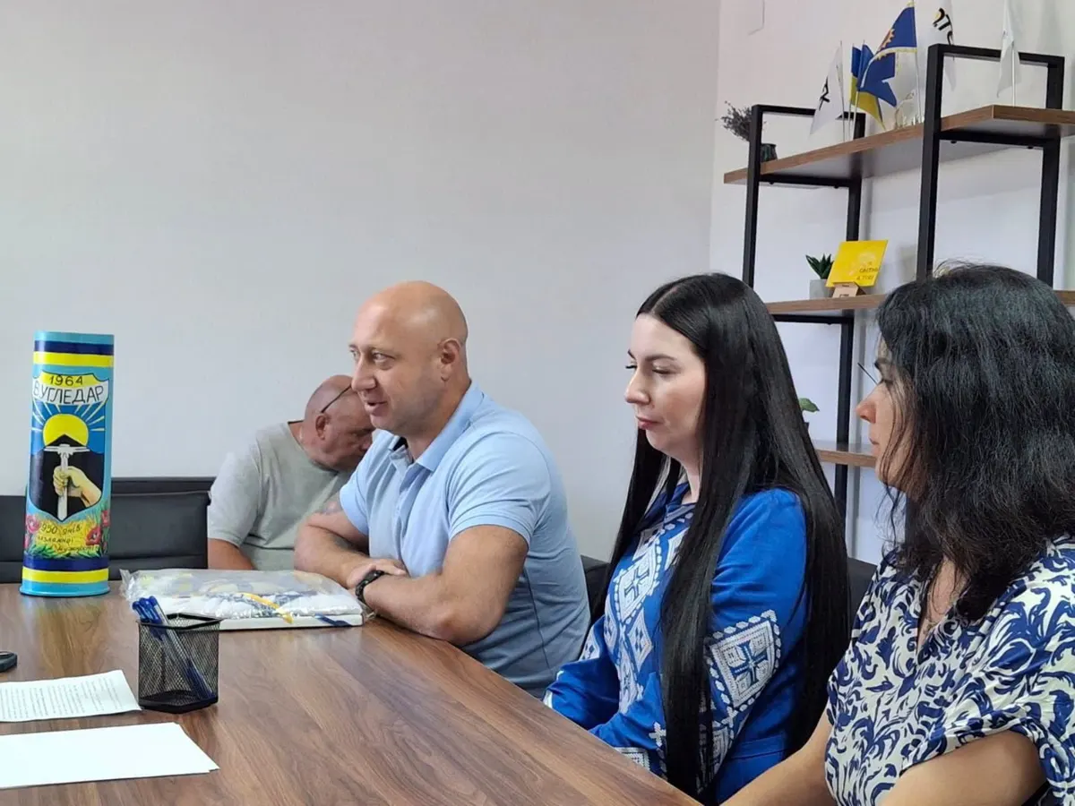 У Львові поспілкуються з мешканцями Вугледарської громади