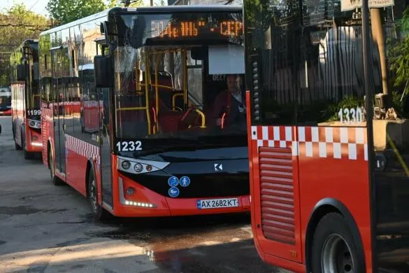 Харків запустив у застосунку Open Kharkiv відстеження громадського транспорту