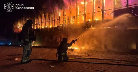 Обстріл Запоріжжя: поранені, врятовані та зруйновані будинки — що це означає для