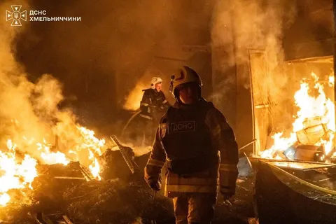 Повторна детонація на ринку Хмельницького: четверо рятувальників у лікарні