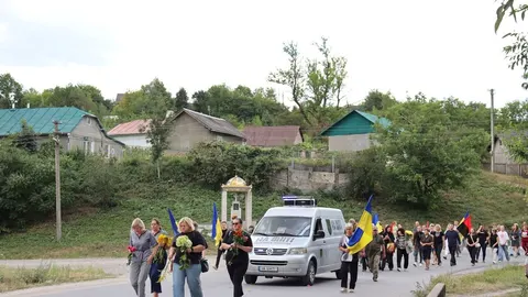 На Тернопільщині попрощалися із загиблим бійцем Юрієм Курилом