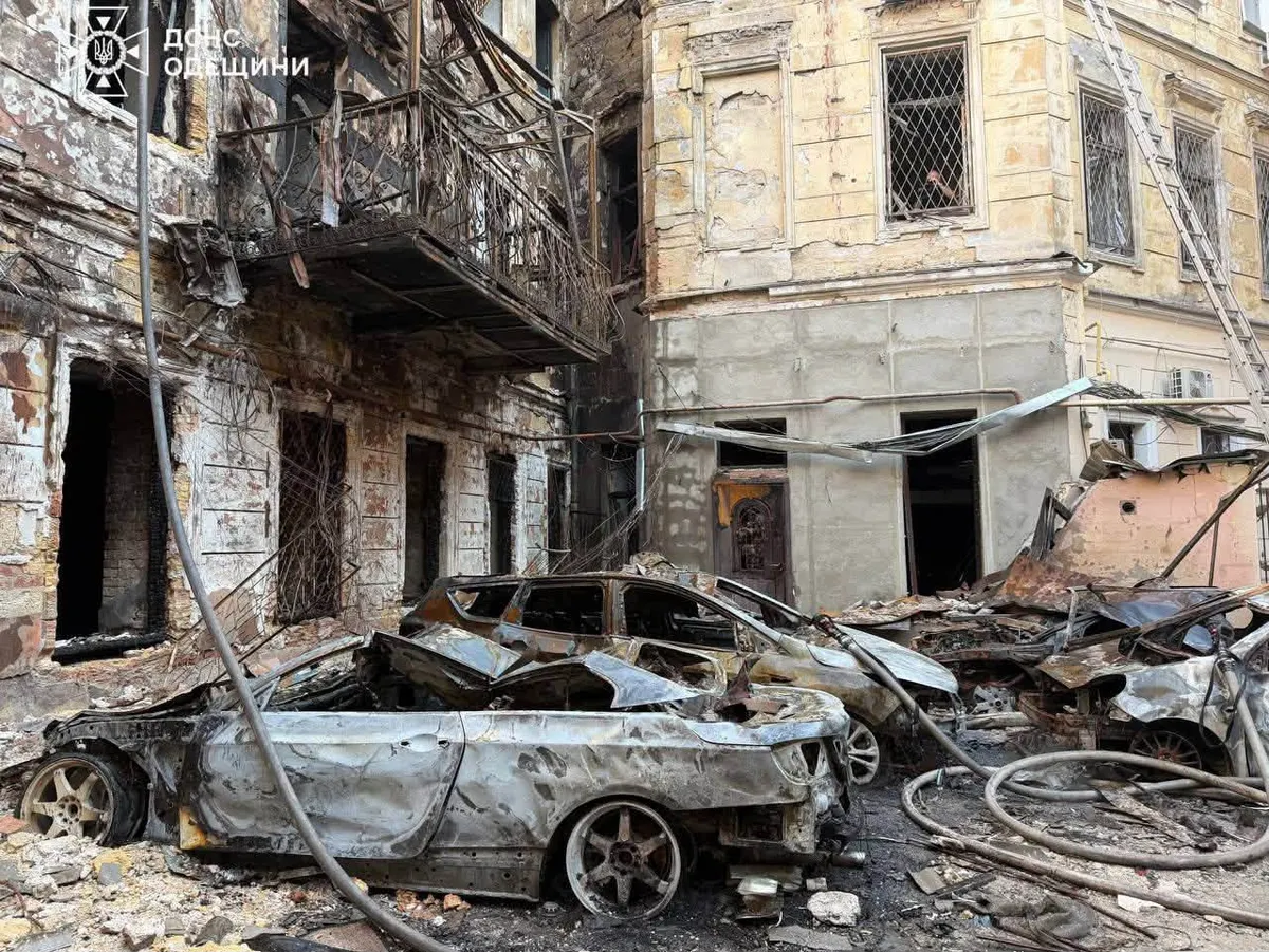 Одещина: світло повернули 226,7 тисячі будинків, але відключення тривають