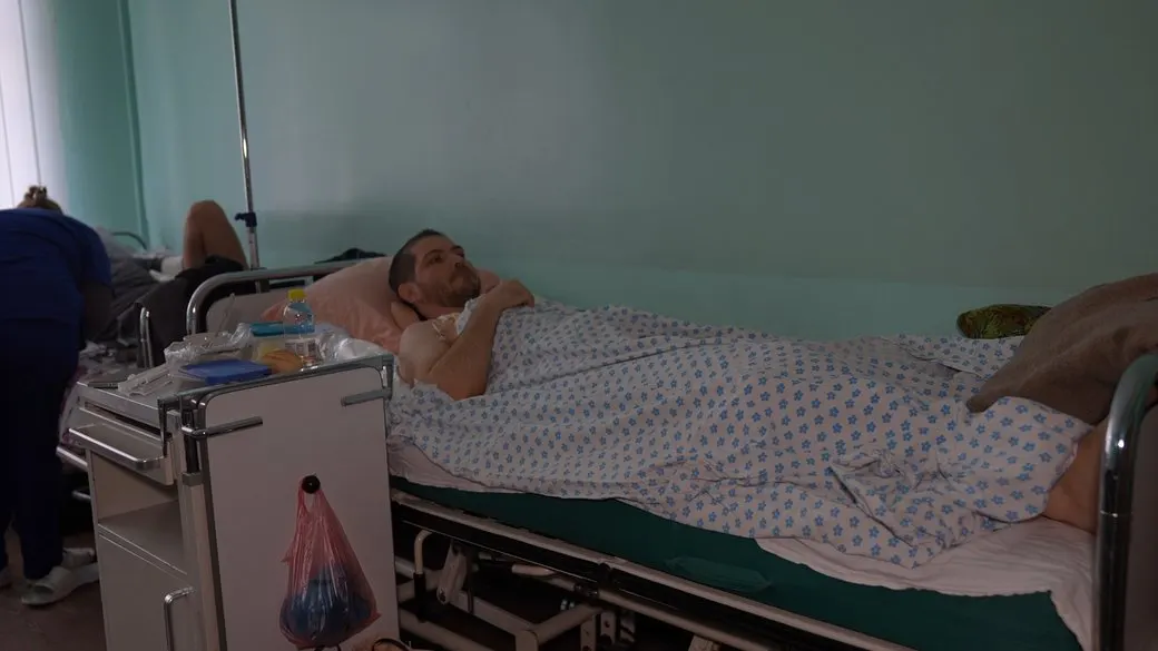 Удар по «Мануфактурі» в Сумах: поранені розповіли, як турнікети врятували їм життя