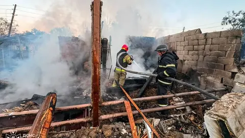 Удар по Балаклії: троє загиблих, рятувальники ліквідували пожежі