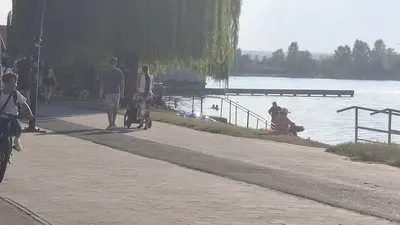 В Івано-Франківську з озера дістали тіло чоловіка: що відомо