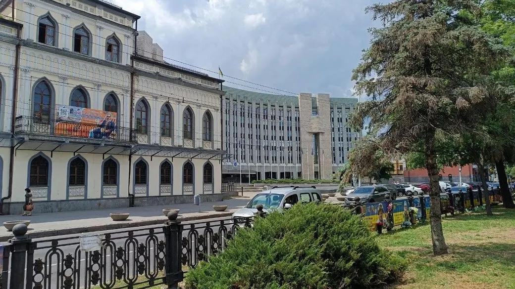 Атаки РФ на Дніпропетровщину: поранений, пошкоджені дитсадок та житло