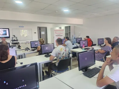 У Дніпрі розширюють безкоштовне перенавчання для переселенців: нові професії та як долучитися