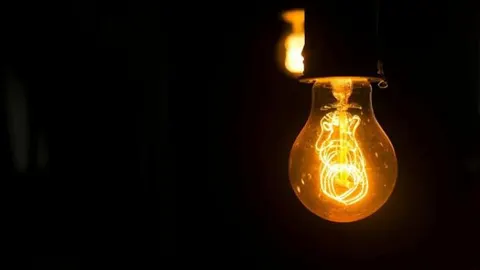 У Дніпрі на чотири дні відключатимуть світло: перелік адрес