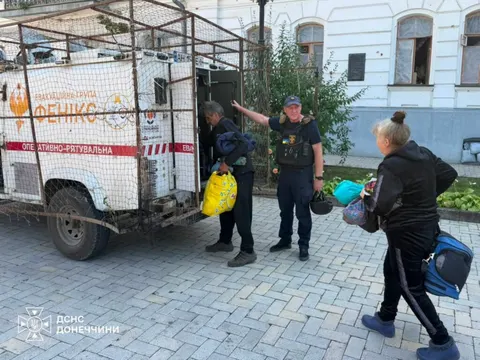 Евакуація з Донеччини: група «Фенікс» вивезла 34 людей за тиждень