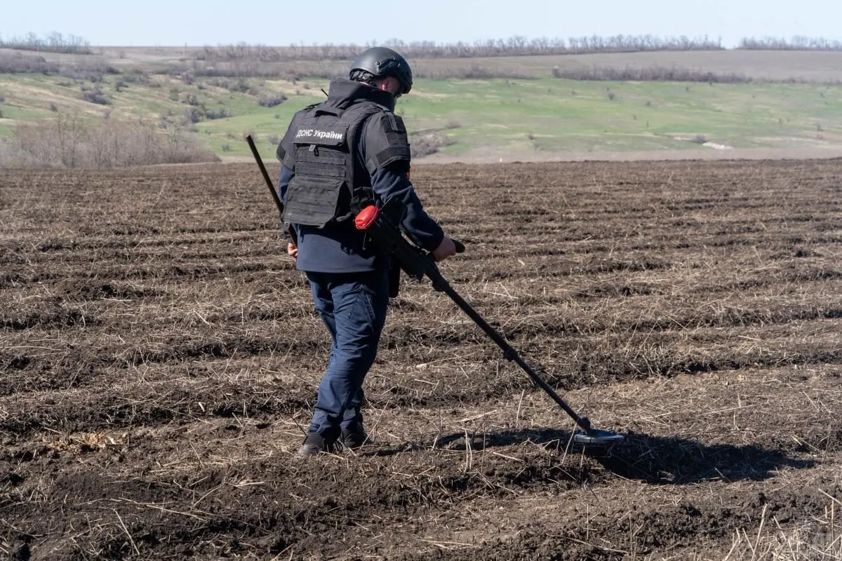 Громади зможуть заявити про витрати на розмінування та гумдопомогу: що це означає