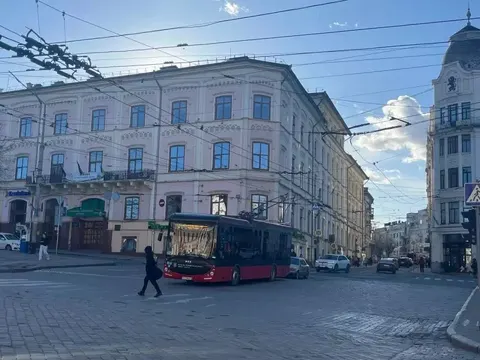 У Чернівцях через слідчий експеримент зупинилися тролейбуси