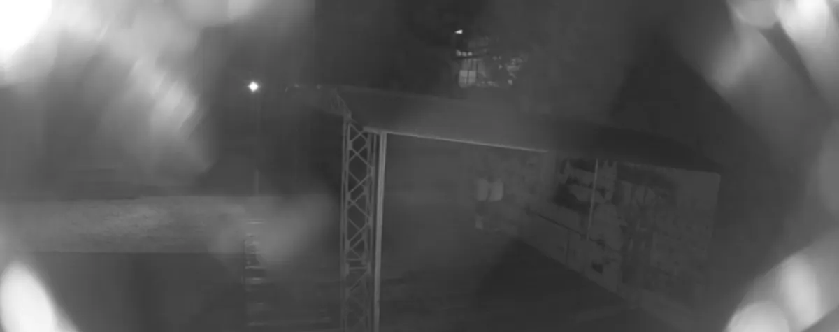 У Бучачі підлітки пошкодили комунальний банер вночі