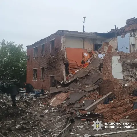 Удари по Харківщині: загиблий, поранені та зруйновані будинки в шести районах