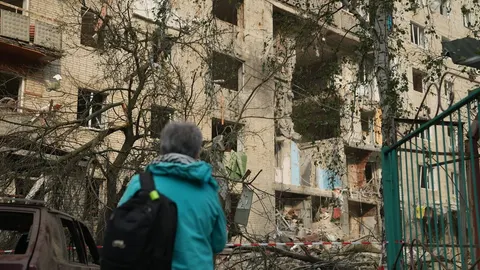 Удар КАБами по Сумах: що відомо про наслідки атаки на багатоповерхівку