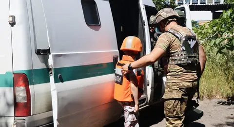 На Донеччині понад 100 дітей досі лишаються в зонах примусової евакуації