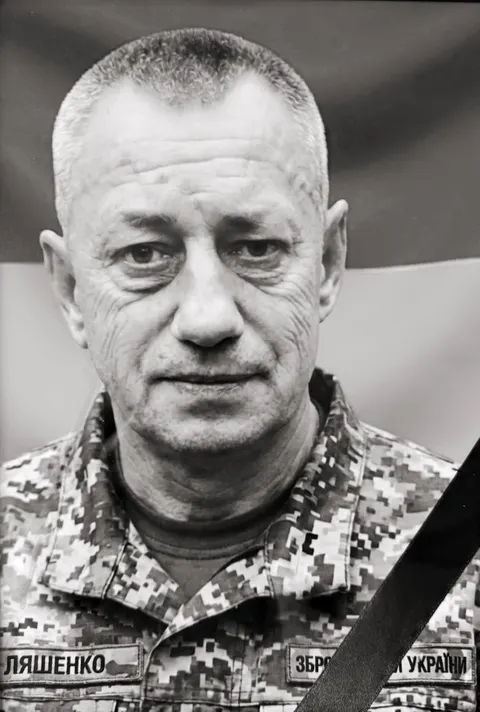 У Черкасах попрощалися з бійцем, який помер у шпиталі