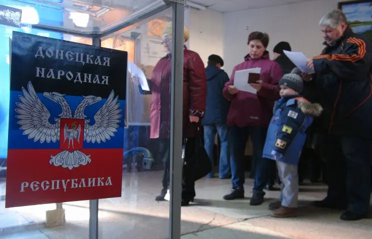 Окупанти анонсували фейкове голосування для цивільних на Донеччині