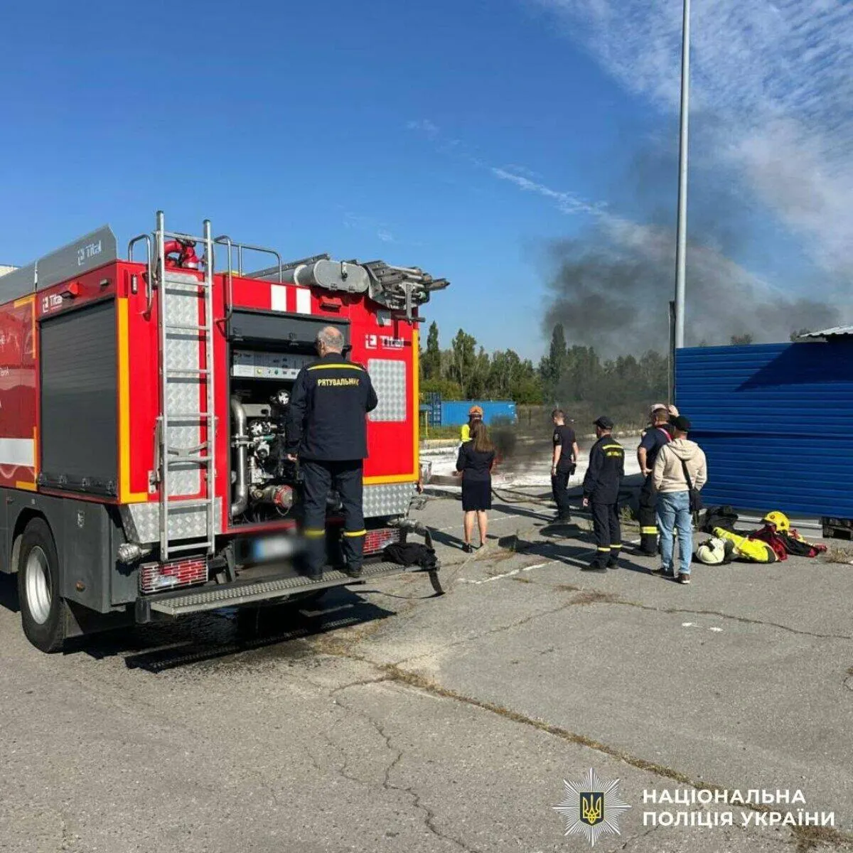 У Харкові навчали персонал ТРЦ діяти під час ударів, пожеж і мінної загрози