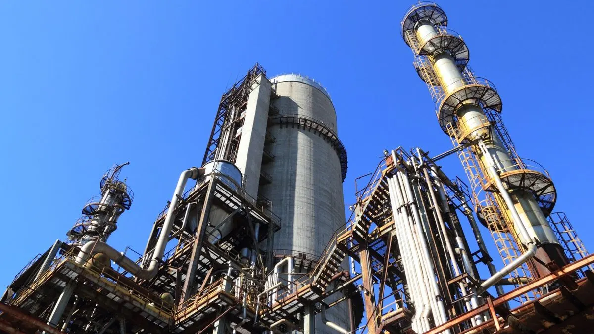 Китайський гігант Sinopec нарощує закупівлі російської нафти всупереч санкціям
