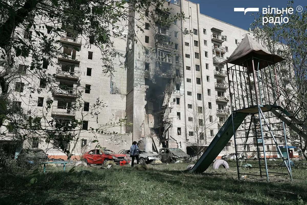 Краматорськ після авіаударів: загибла, 17 поранених, понад 100 зруйнованих об'єктів