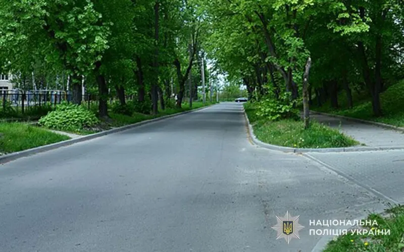 У Тернополі чоловік кинув пляшку в дівчинку: постраждала у лікарні