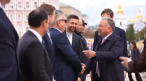 Перемовини в Києві: перший раунд завершено, далі — з європейцями