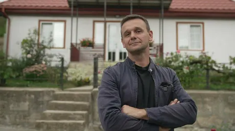 На Тернопільщині чоловік відновив хату прабабусі та зібрав у ній родинний архів