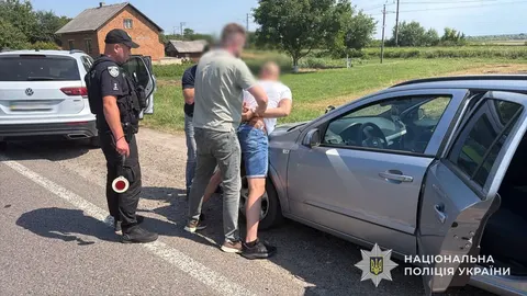 Схема за 11 тисяч євро: на Львівщині затримали організатора переправлення через кордон