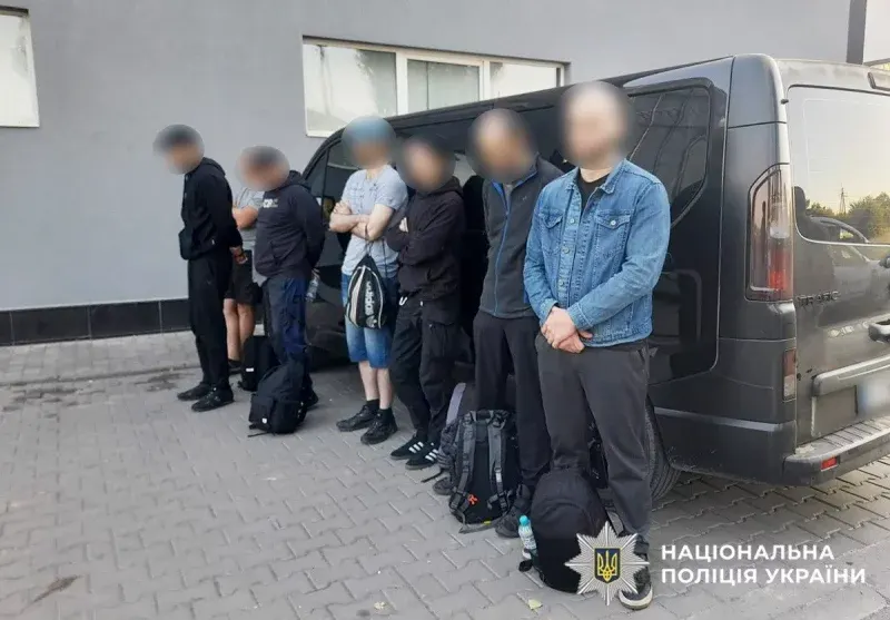 Схема вивезення чоловіків до Молдови: на Буковині викрили організатора