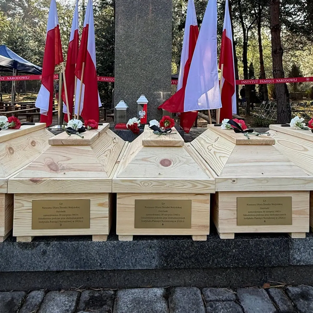 На Волині перепоховали останки 55 поляків, знайдені під час ексгумацій