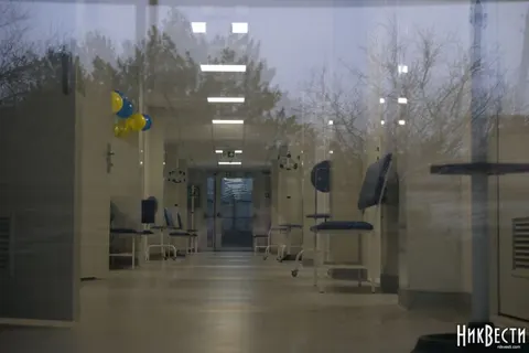 Війна зруйнувала 2,6 тисячі медзакладів: що це означає для українців