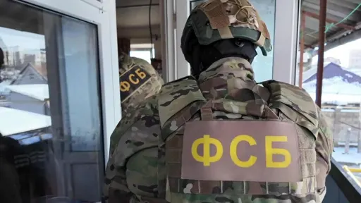 ФСБ заявила про «затримання» в Донецьку: що стоїть за версією про вибухівку біля дільниці