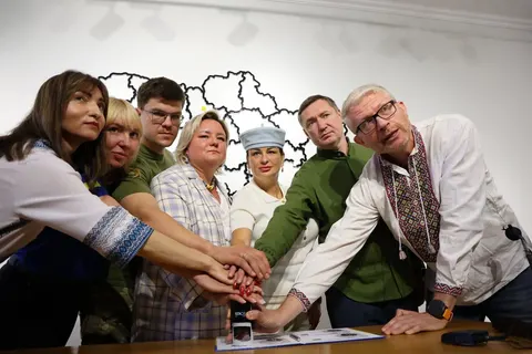 Укрпошта випустила марки «Ми чекаємо!» на честь полонених і зниклих безвісти